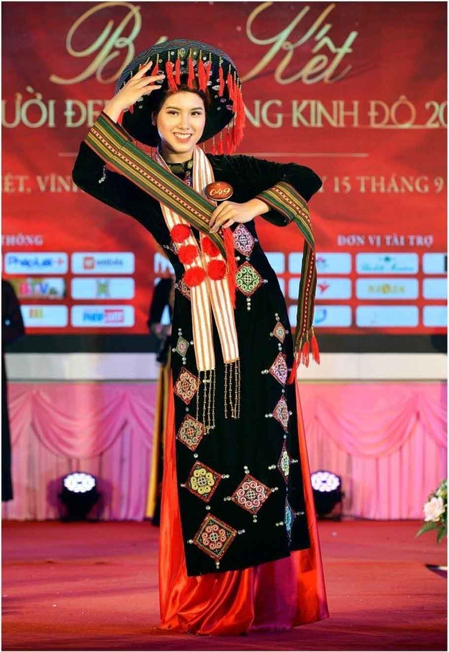Đặng Phương Nhung (sinh năm 2000) đến từ Tuyên Quang, là sinh viên của Đại học Tài chính - Ngân hàng Hà Nội. Cô cao 1m68, số đo ba vòng 80 - 61 - 92 cm. Năm 2019, cô cùng lúc đoạt hai giải: Hoa khôi Đại học Tài Chính - Ngân hàng và Hoa khôi Kinh đô Việt Nam. Cô đam mê nghệ thuật, thích nhảy hiện đại lẫn múa truyền thống.