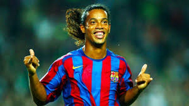 Huyền thoại Ronaldinho sắp được trả tự do