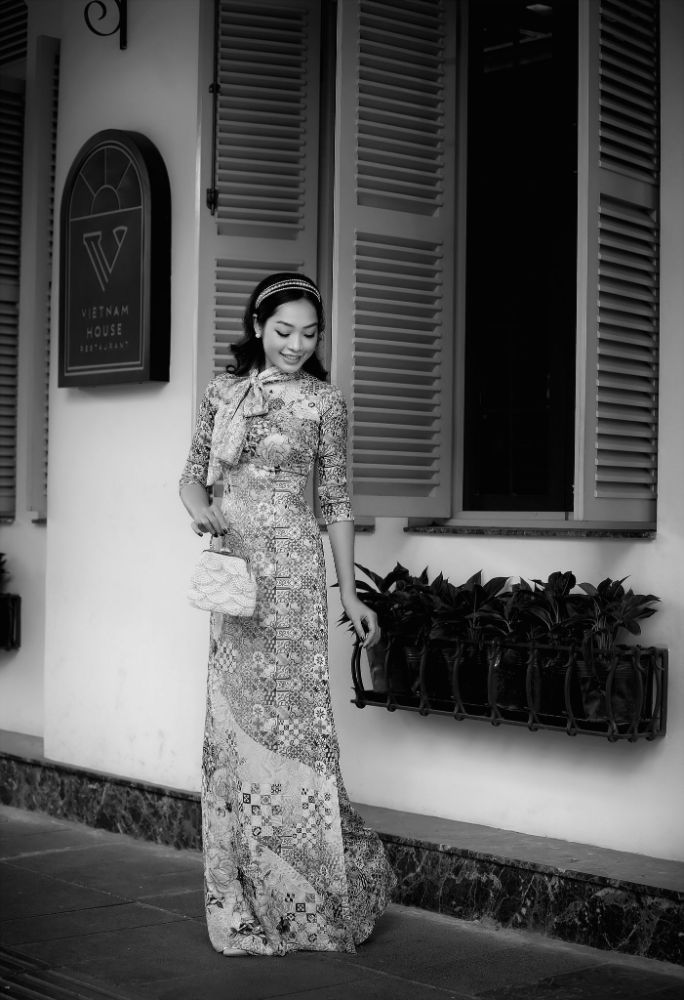 8 7 Hoa hậu Huyền Trân khoe trọn vẻ đài các trong BST Áo dài xưa của NTK Việt Hùng