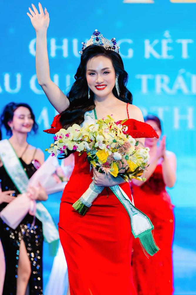 Hoa hậu Quý bà Trái đất Việt Nam 2024 gọi tên Vũ Thị Hoa - Ảnh 37